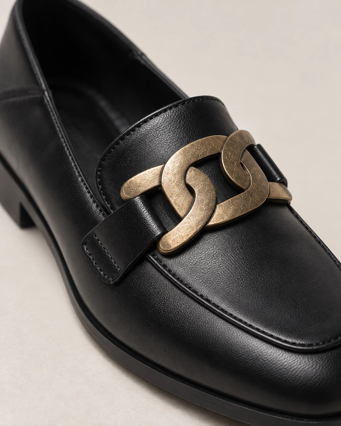 Women's Chain-Trim Leather Loafers - Duchess - Antique Brass Chain Trim