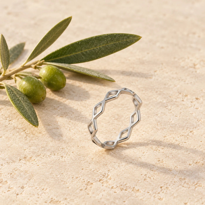 Threefold Ring