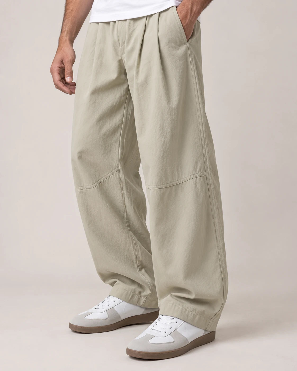 Men's Wide-Leg Pleated Lyocell Trousers - Marlow - Shaped Knee Seam